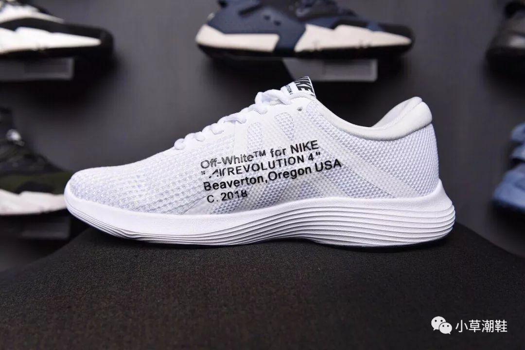 耐克 Nike Revolution 4，新款跑步鞋，潮流联名 ，减震透气休闲运动鞋 。